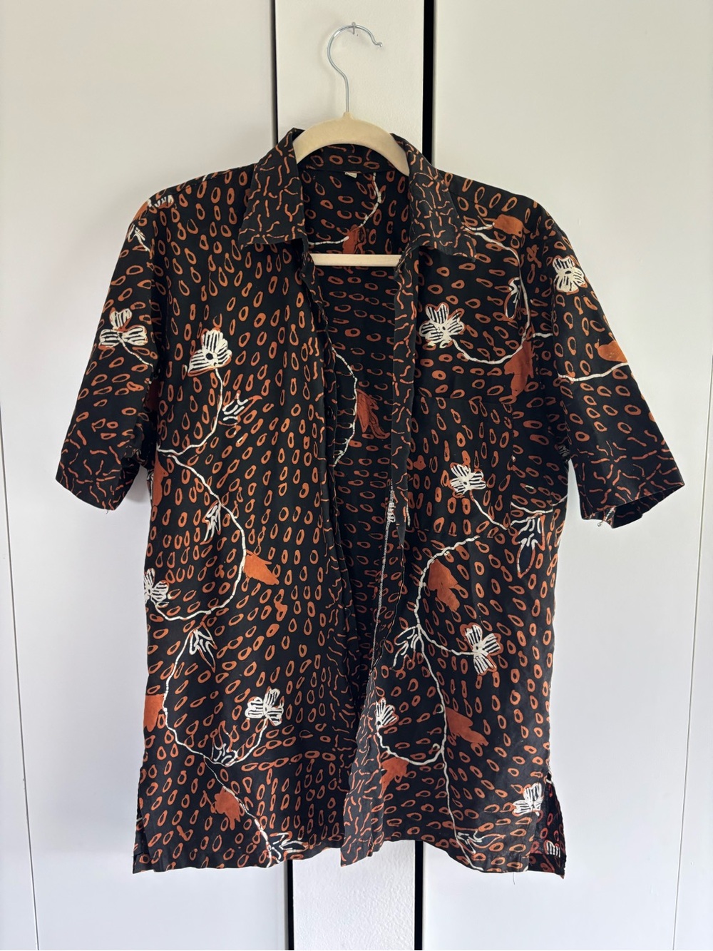 Men's Black & Rust Floral Short-Sleeve Shirt